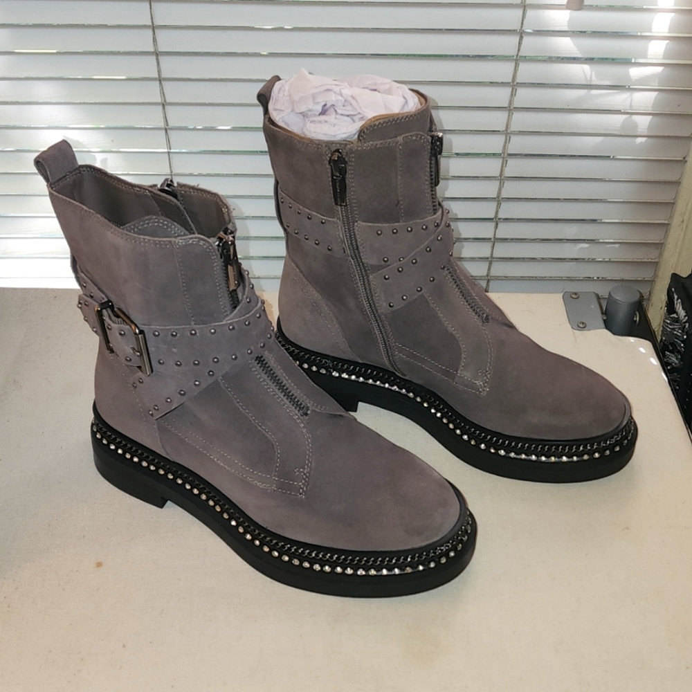 Vince Camuto Blinda Moto Bootie 5.5 in Peltro (Gray)